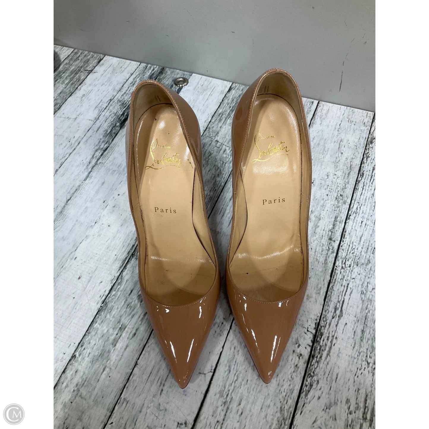 Shoes Luxury Designer By Christian Louboutin In Beige, Size: 6