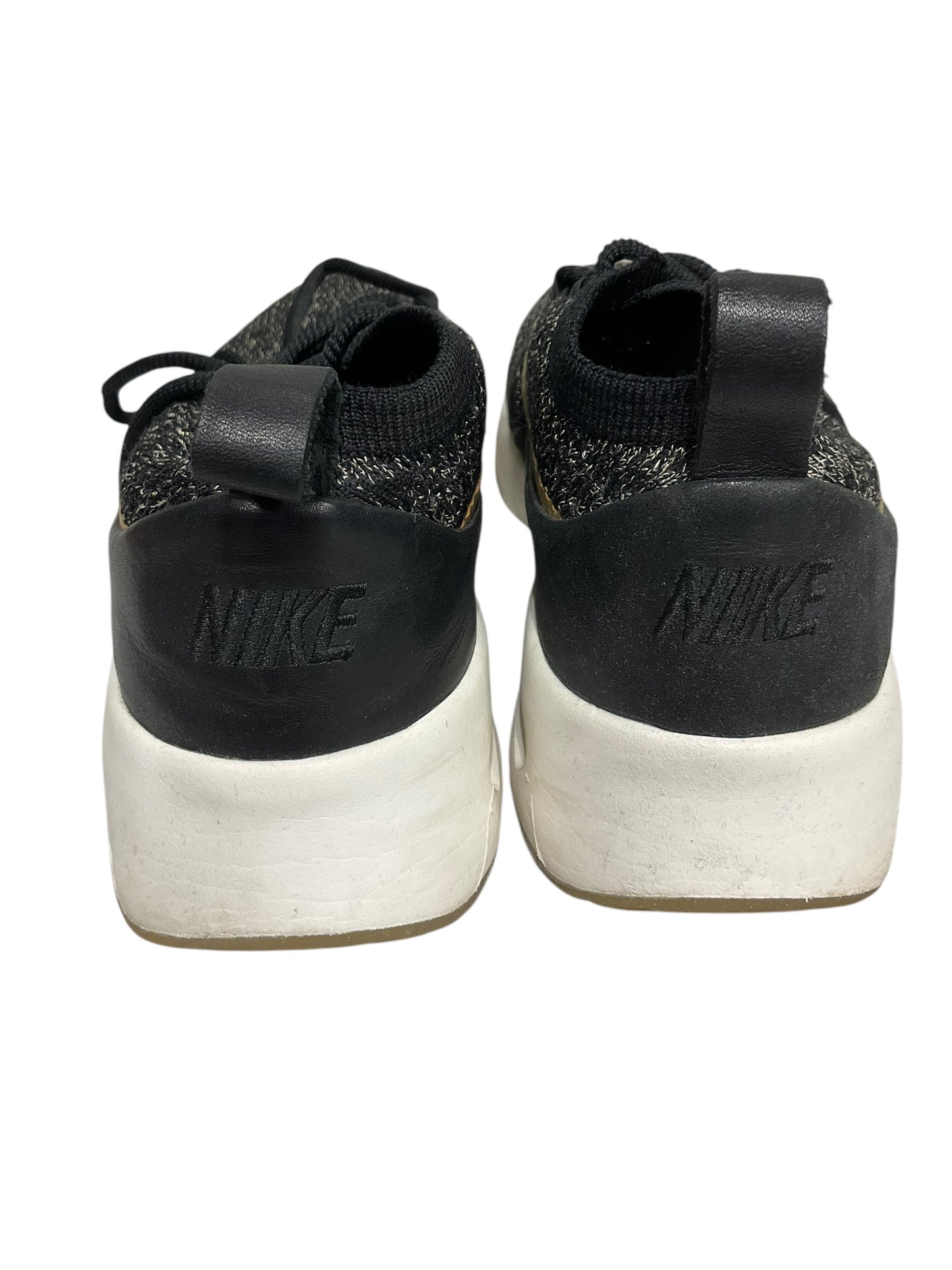 Shoes Athletic By Nike In Black & Gold, Size: 8