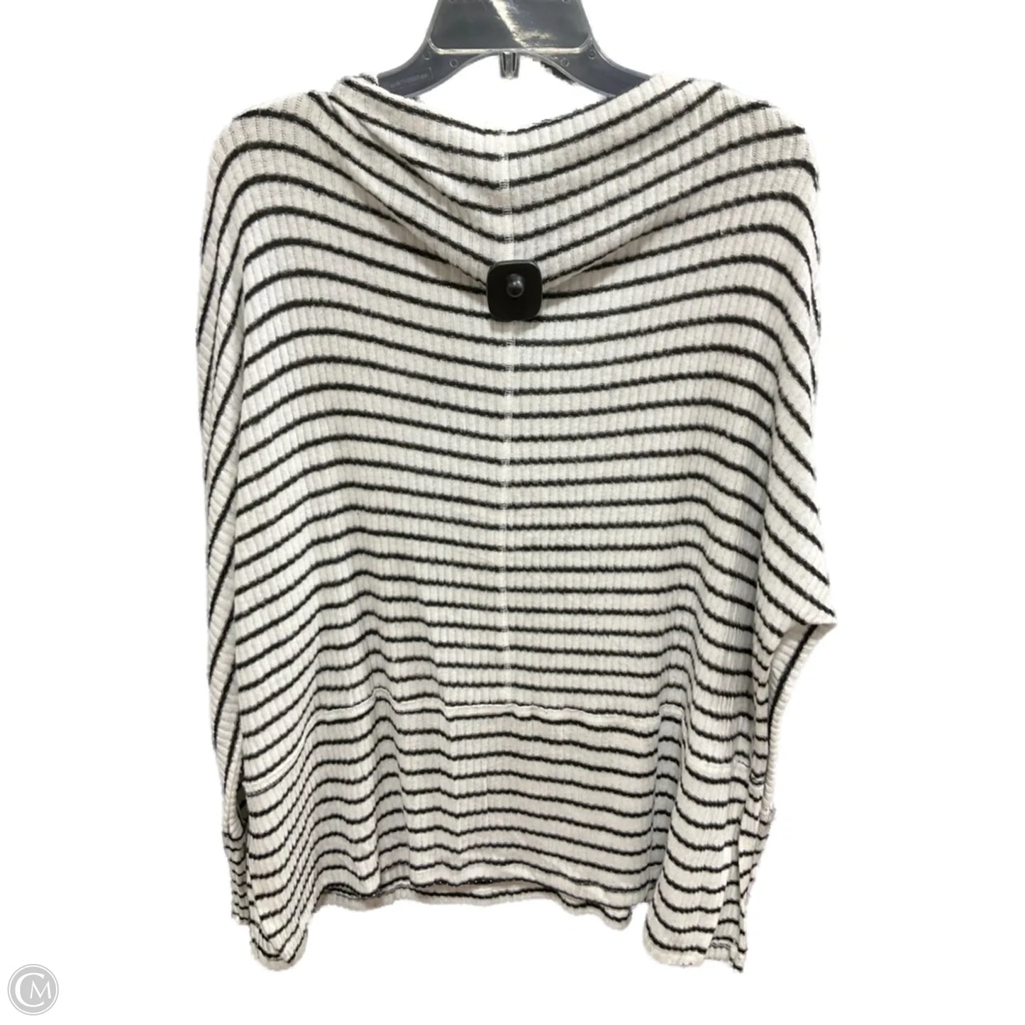Top Long Sleeve By Maurices In Striped Pattern, Size: 1x