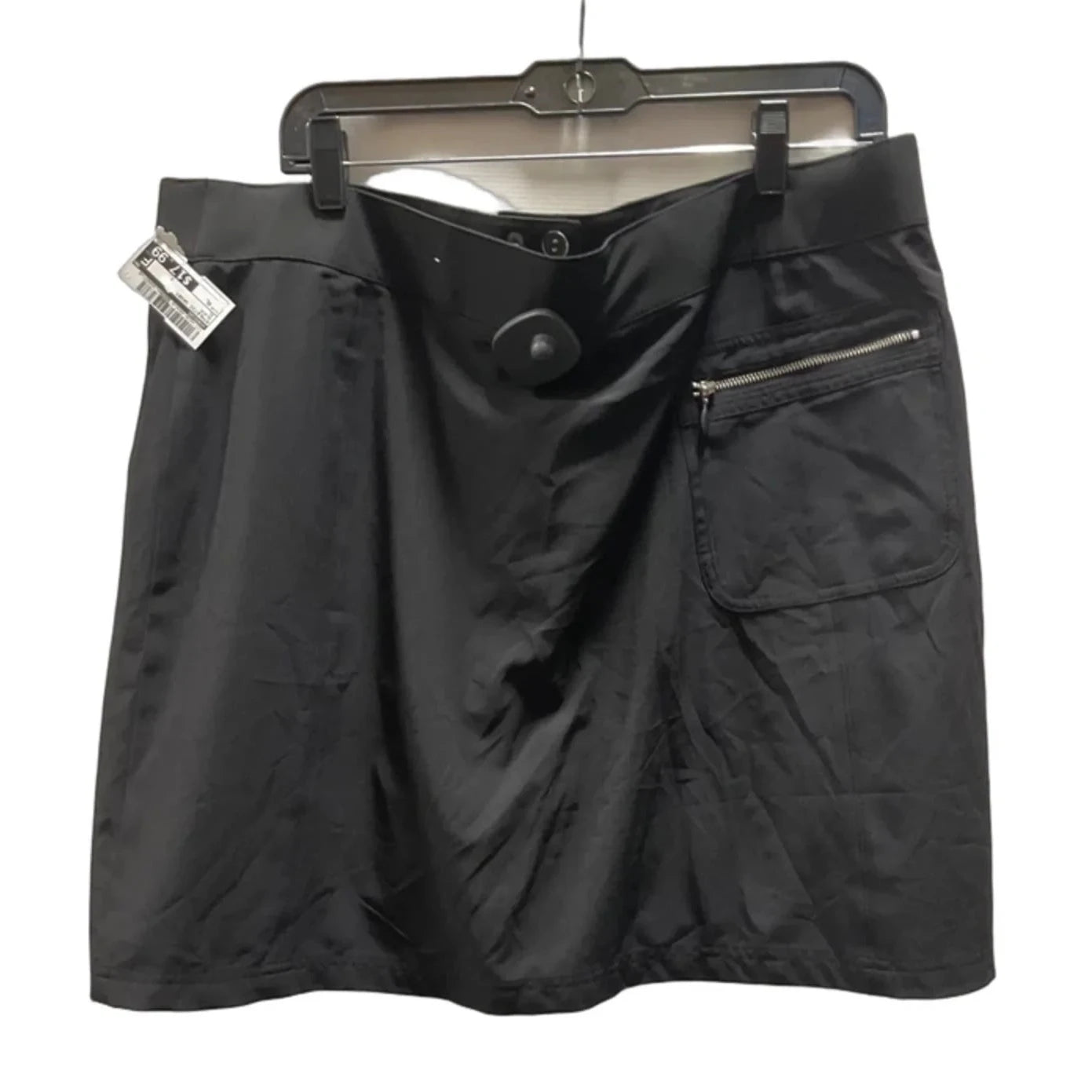 Athletic Skort By Chicos In Black, Size: Xl