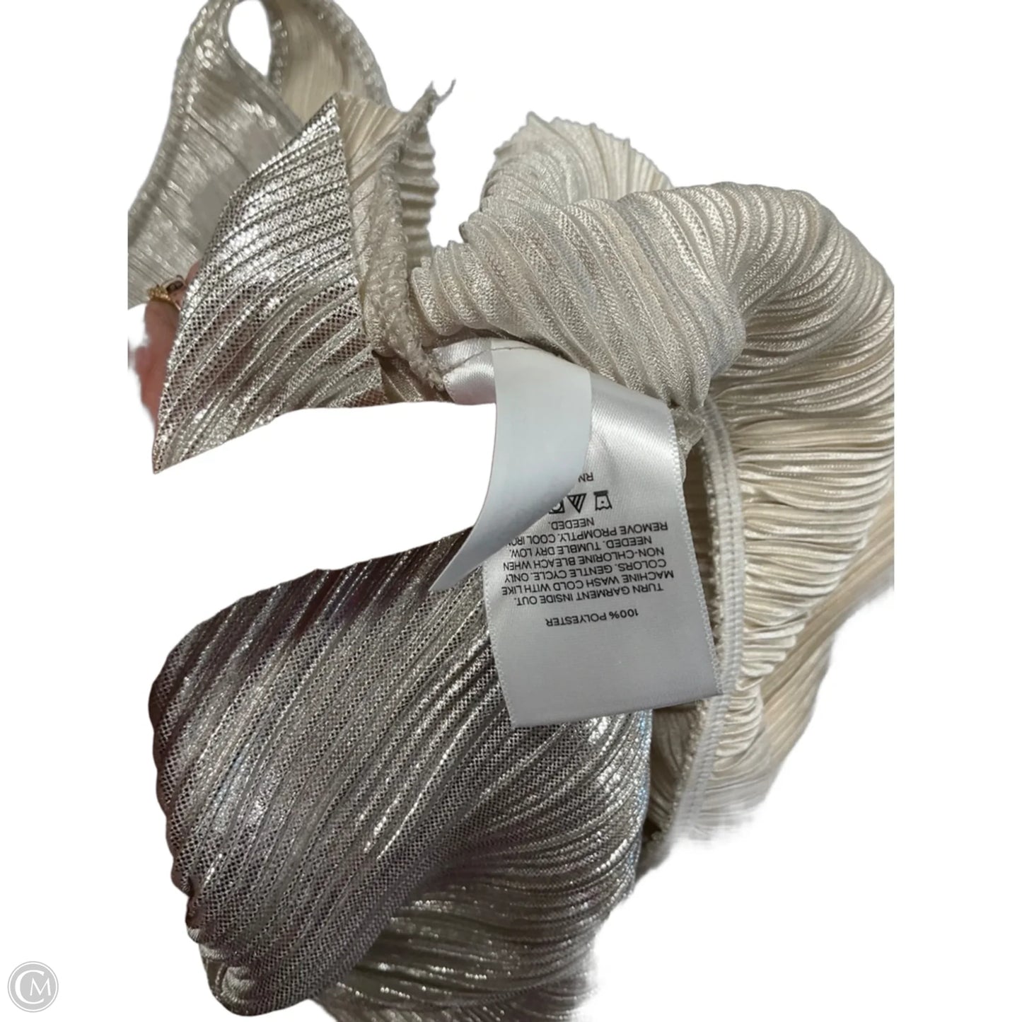 Top Sleeveless By Express In Silver, Size: Xs