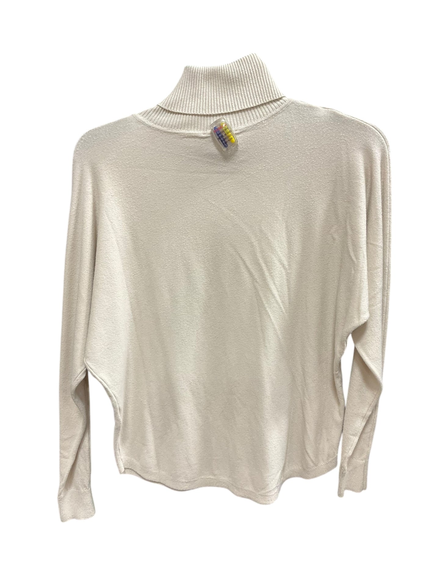 Sweater By Clothes Mentor In Cream, Size: S