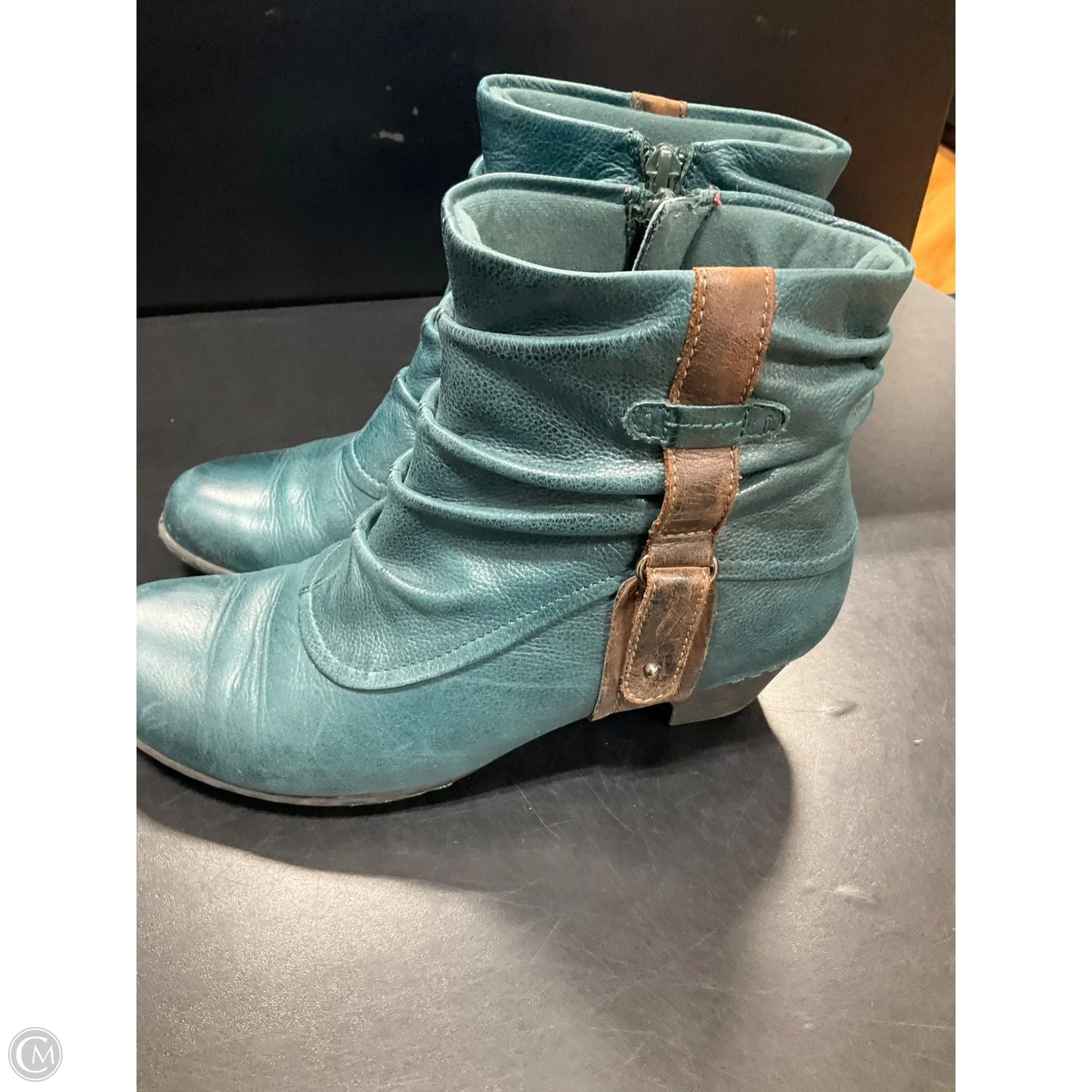 Boots Ankle Heels By Cobb Hill In Teal, Size: 8
