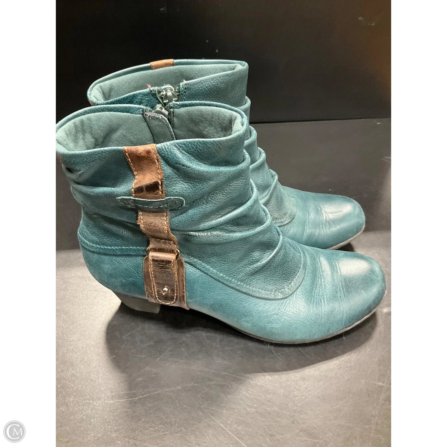 Boots Ankle Heels By Cobb Hill In Teal, Size: 8