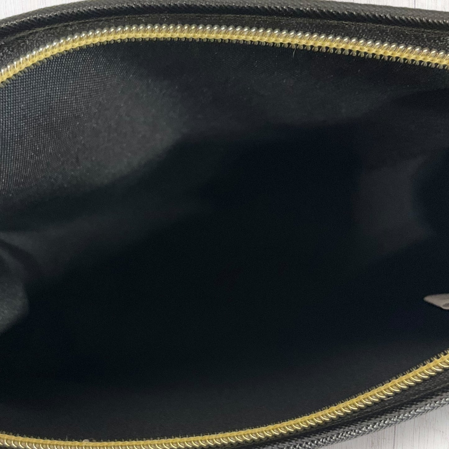 Makeup Bag Saks Fifth Avenue, Size Medium