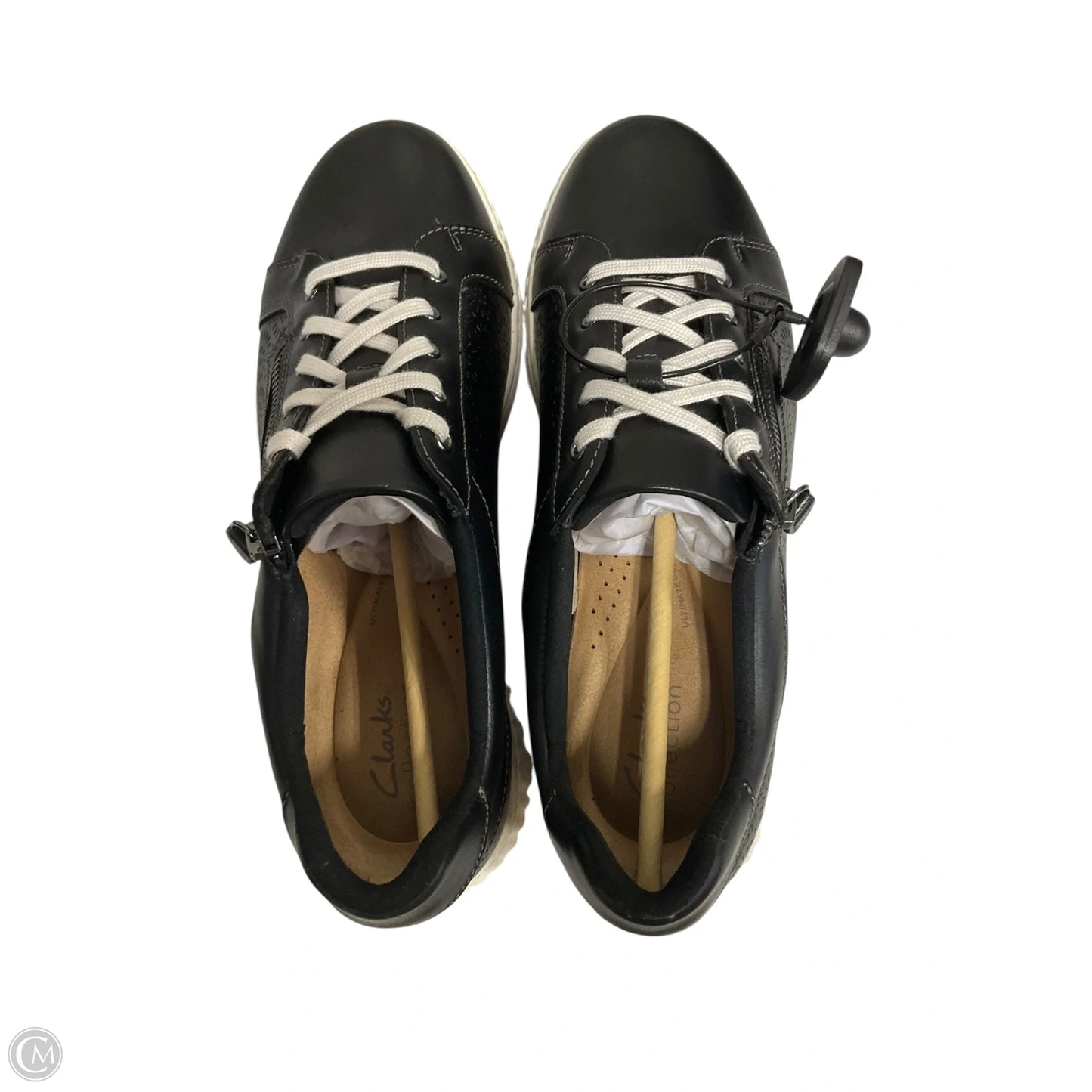 Shoes Sneakers By Clarks In Black, Size: 9.5