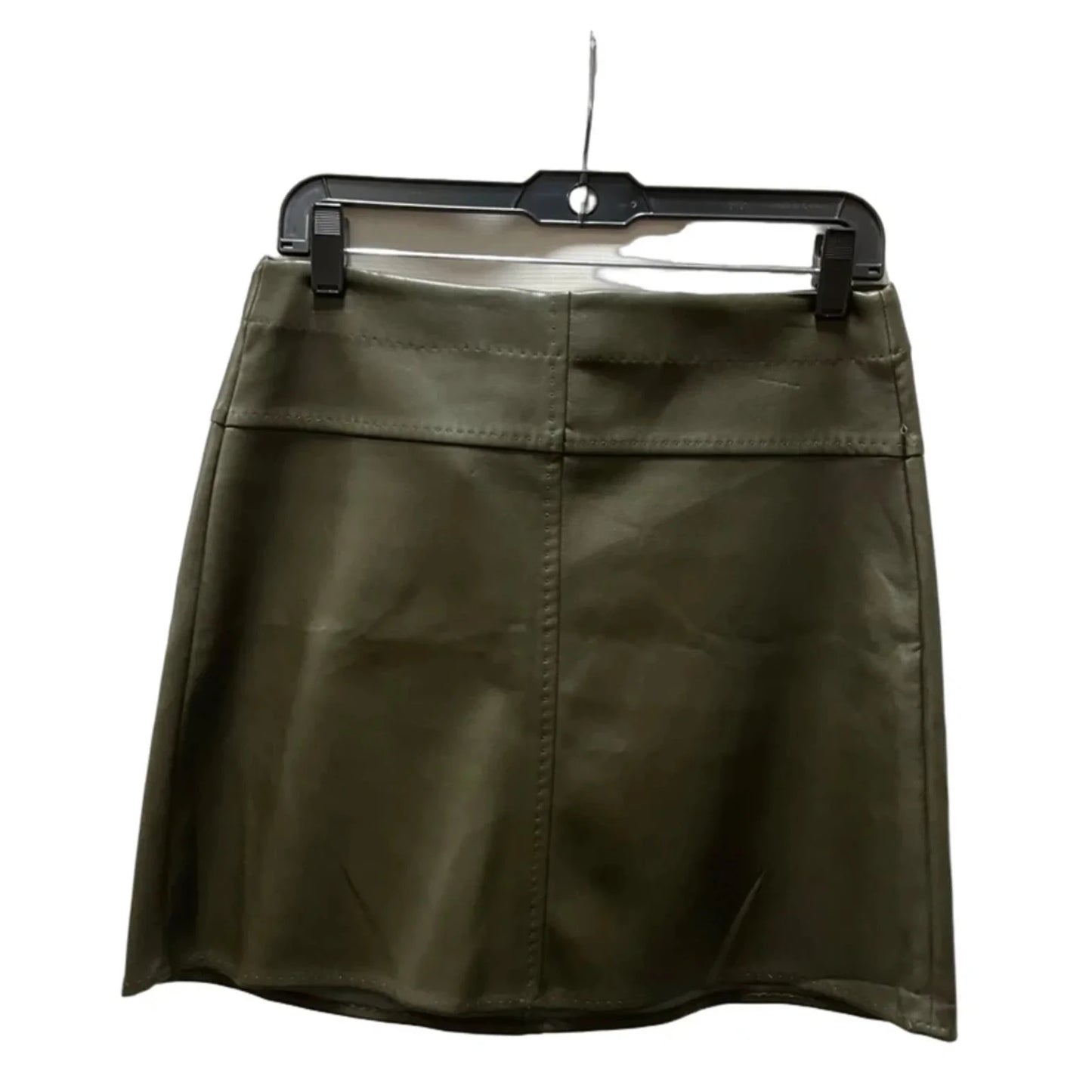 Skirt Mini & Short By Max Studio In Green, Size: M