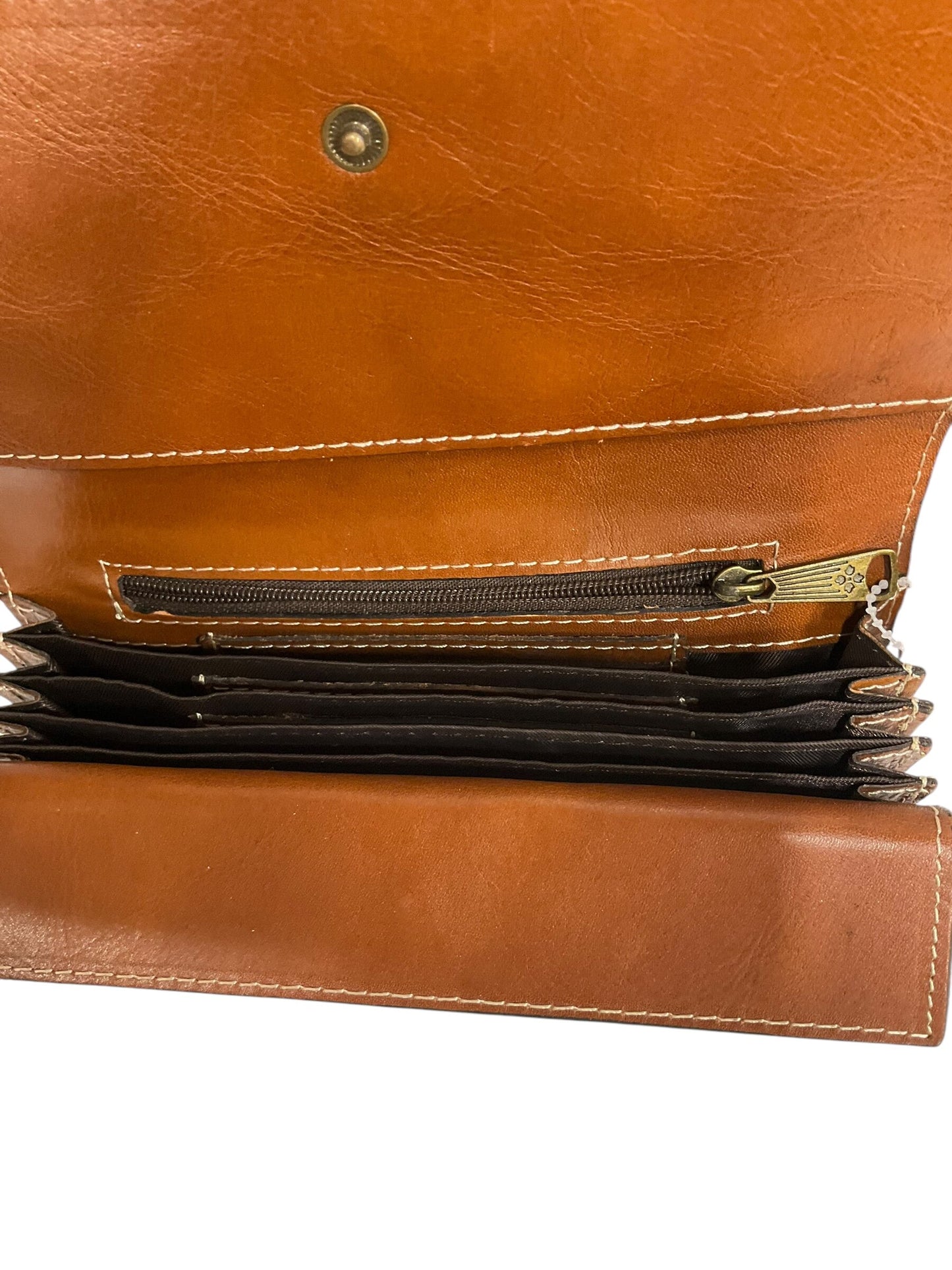 Wallet Designer By Patricia Nash Size: Medium