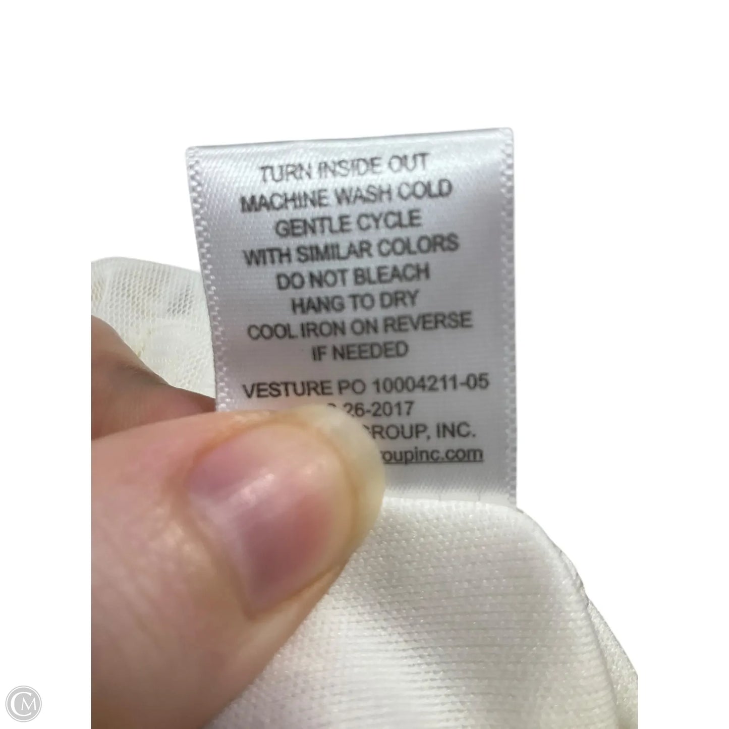 Top Long Sleeve By Chenault In Cream & Grey, Size: M