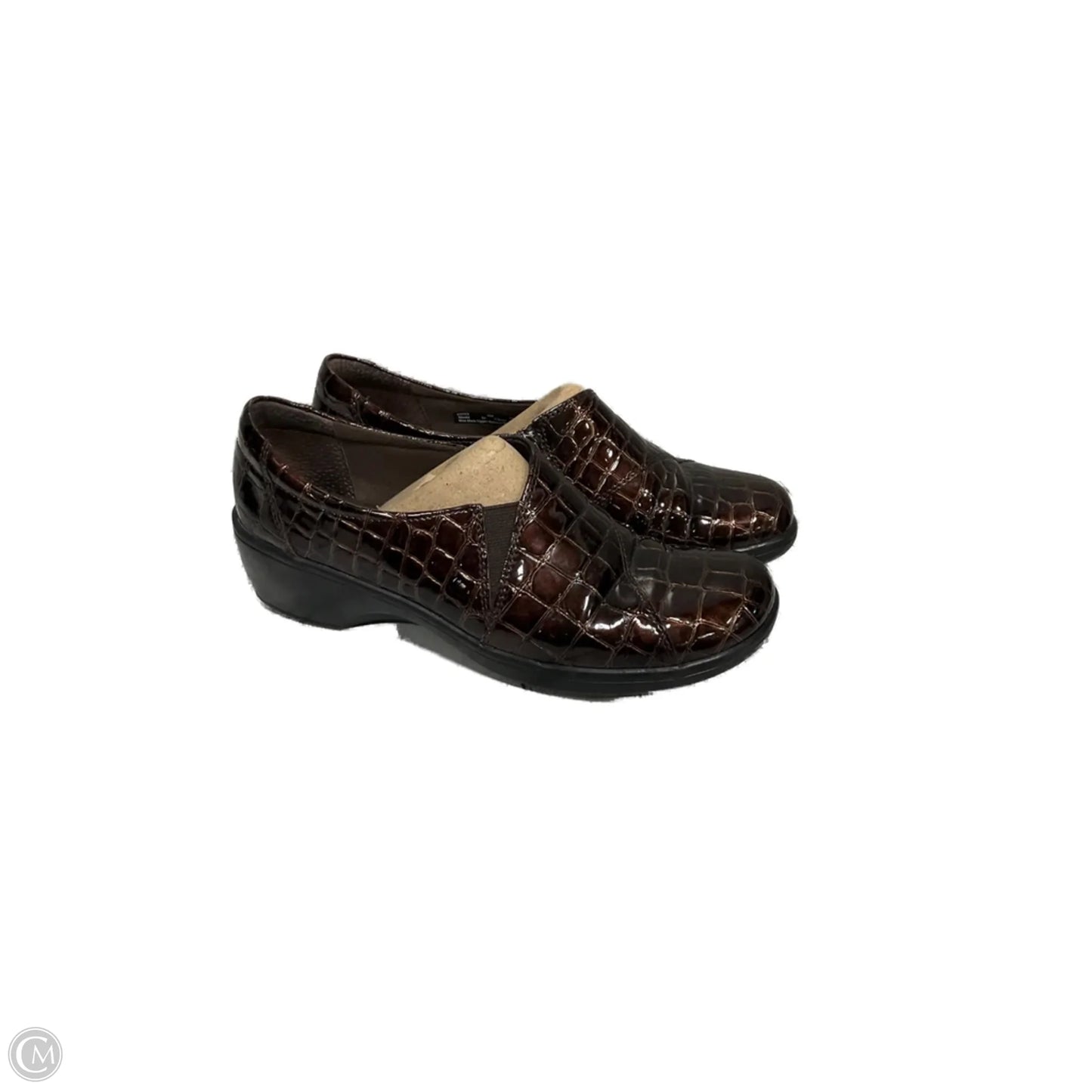 Shoes Flats By Clarks In Brown, Size: 9