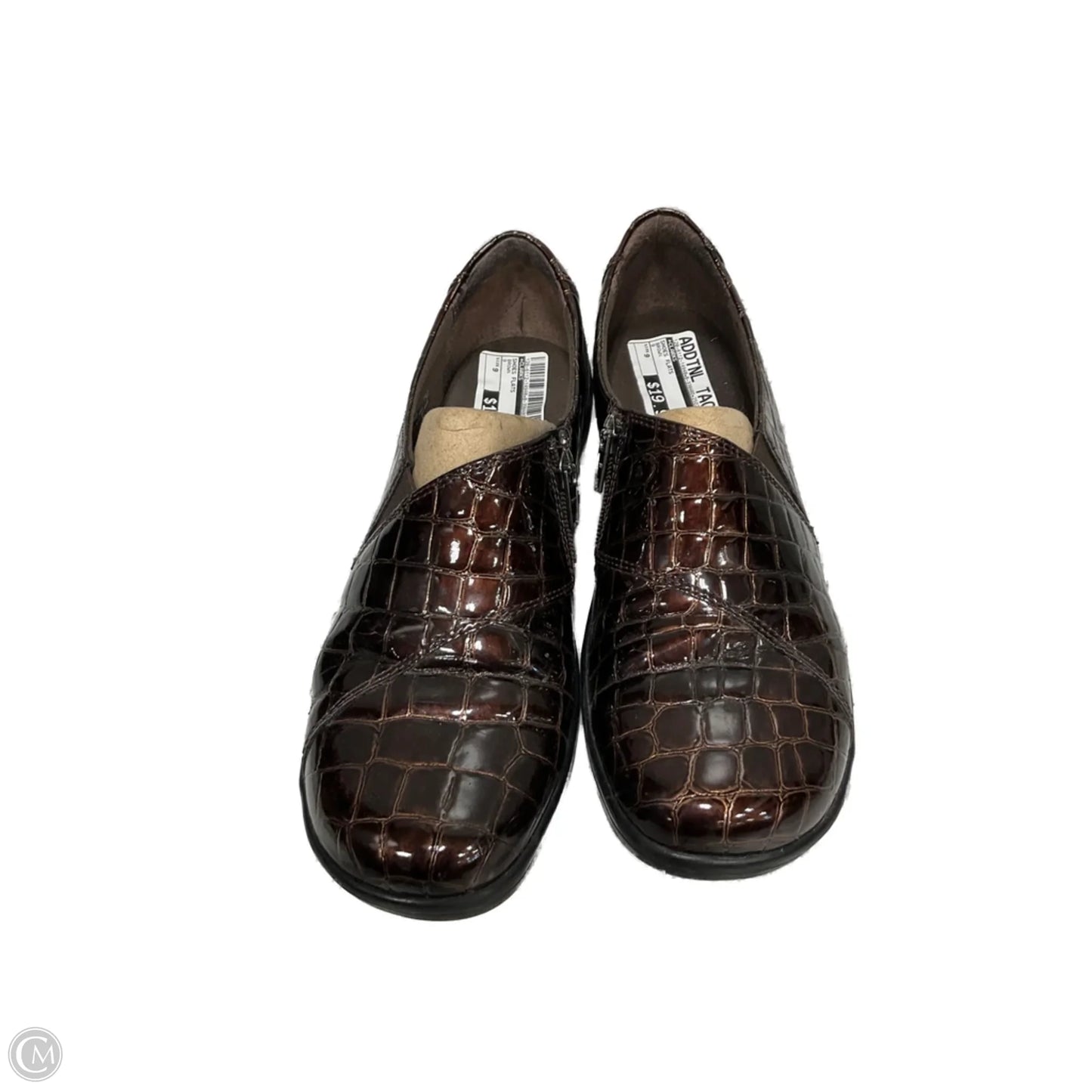 Shoes Flats By Clarks In Brown, Size: 9