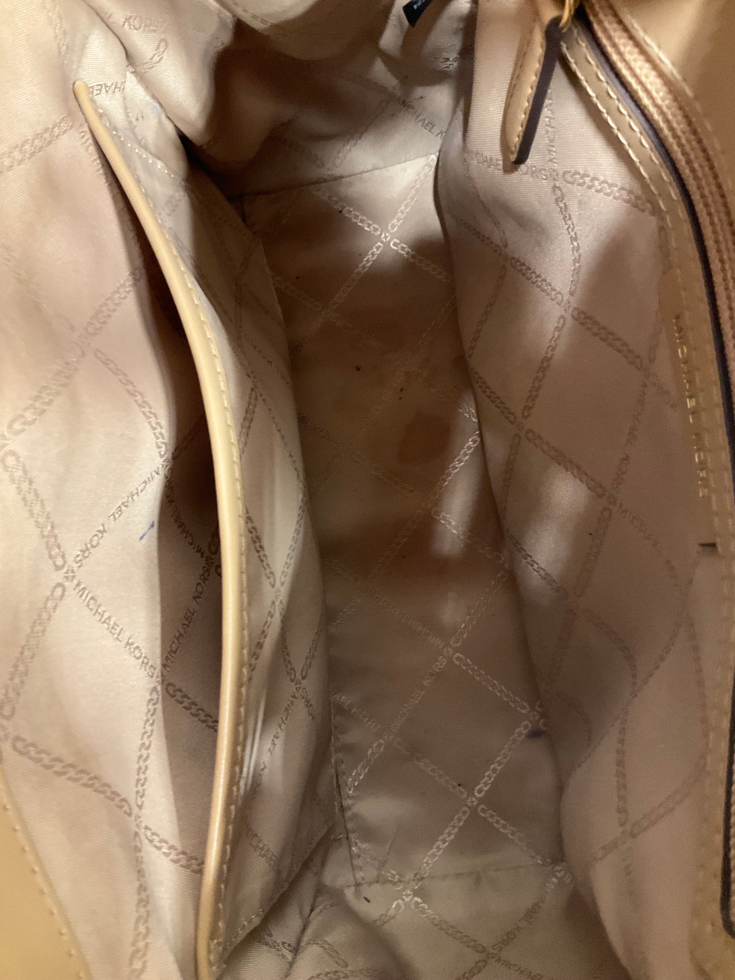 Handbag Designer By Michael Kors, Size: Medium