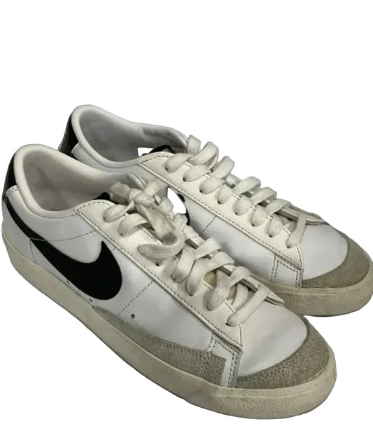 Shoes Athletic By Nike In White, Size: 8.5