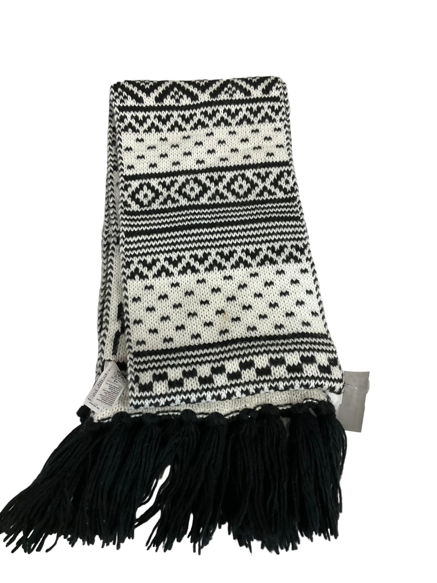 Scarf Winter By Old Navy In Black & White