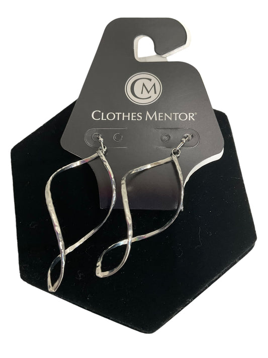 Earrings Dangle/drop By Clothes Mentor