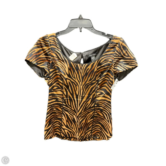 Top Short Sleeve Basic By White House Black Market In Animal Print, Size: 6