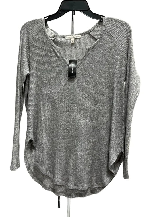 Top Long Sleeve Basic By Express In Grey, Size: Xs