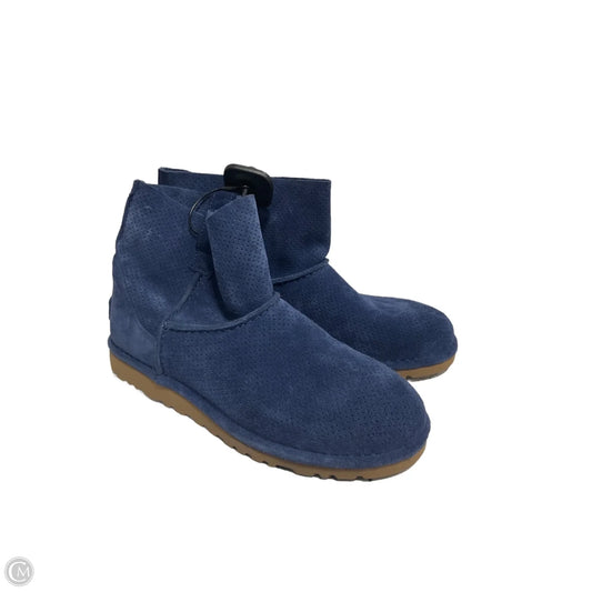 Boots Designer By Ugg In Blue, Size: 9