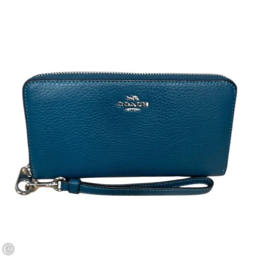 Wristlet Designer By Coach, Size: Medium
