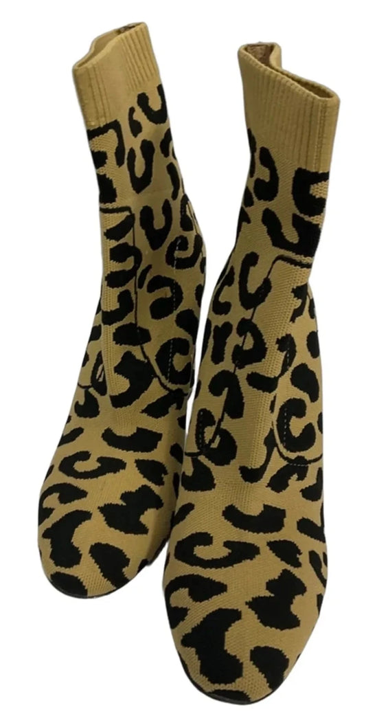 Boots Mid-calf Flats By Cmf In Animal Print, Size: 8