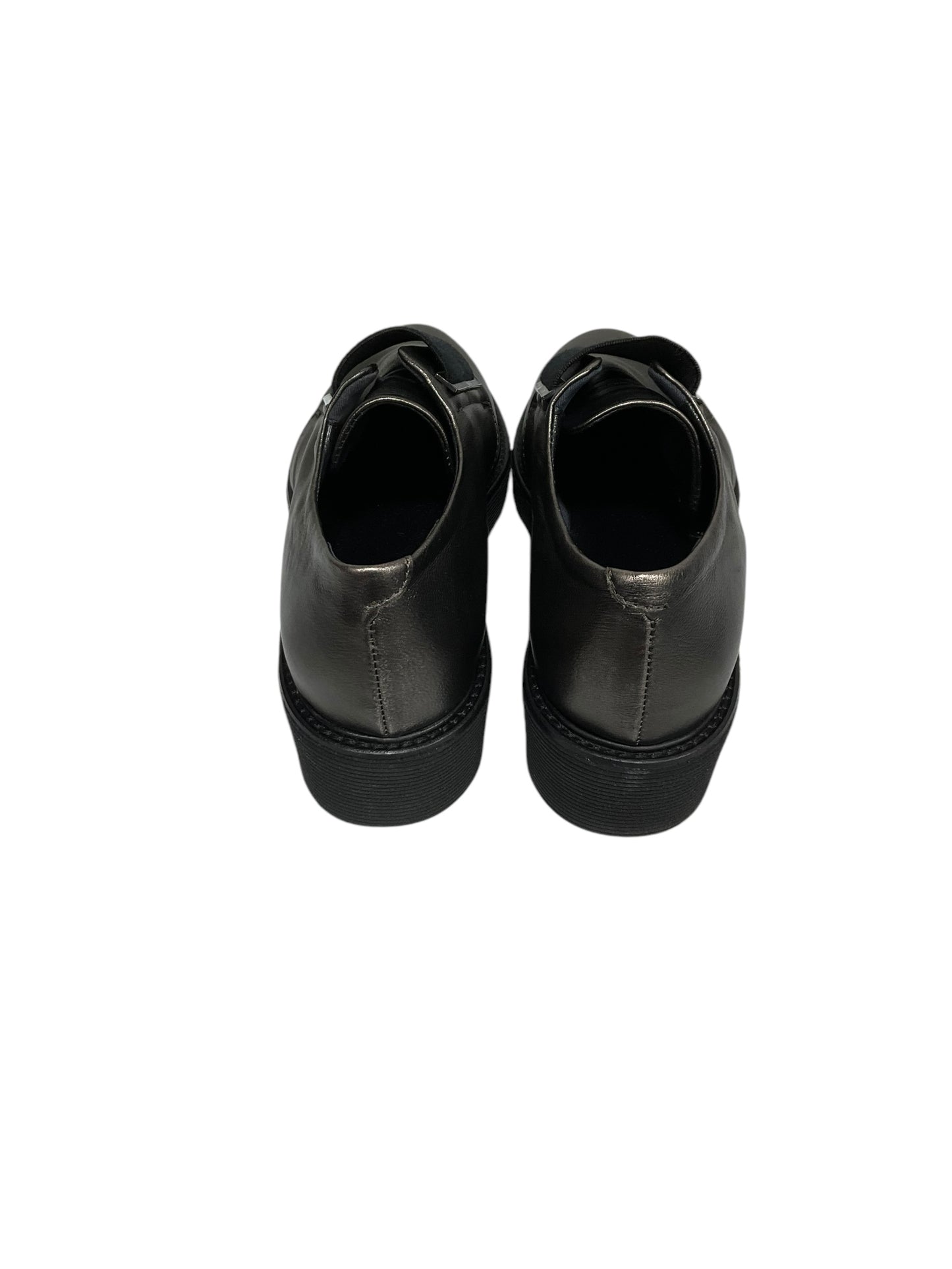 Shoes Flats By Aquatalia In Black, Size: 7