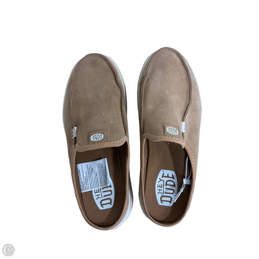 Shoes Flats By Hey Dude In Tan, Size: 8