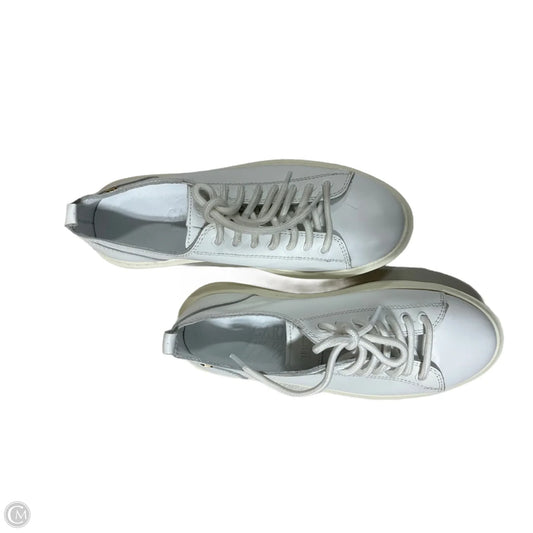 Shoes Athletic By Cmb In White, Size: 6
