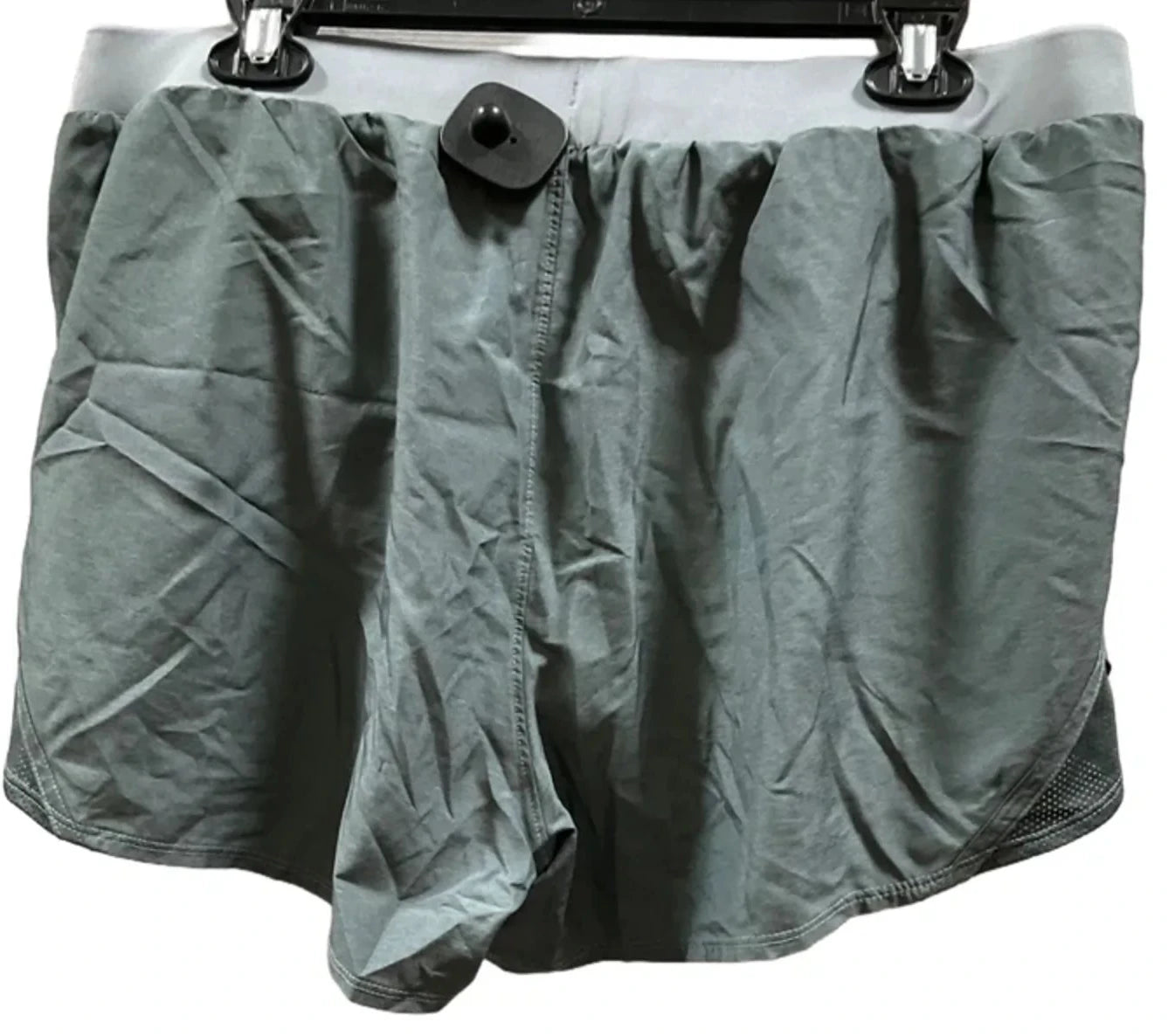 Athletic Shorts By Under Armour In Grey, Size: Xl