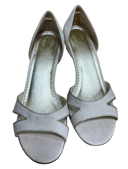 Shoes Designer By Lilly Pulitzer In Cream, Size: 10