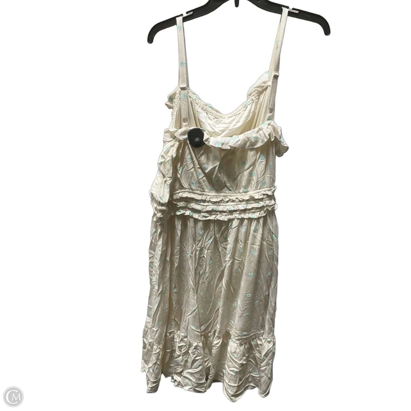 Top Short Sleeve By Torrid In Cream, Size: 3x