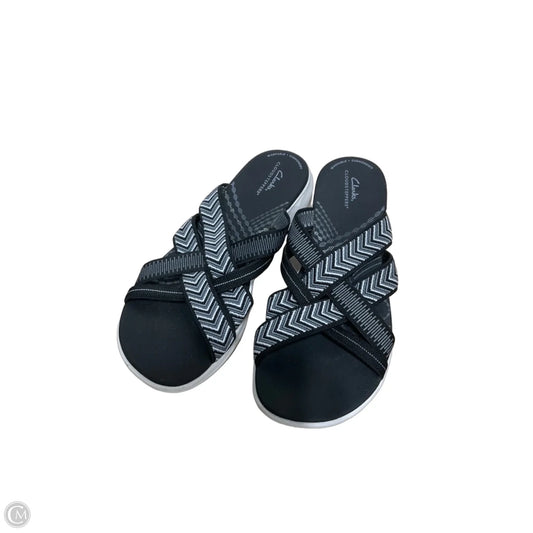 Sandals Flats By Clarks In Grey, Size: 9