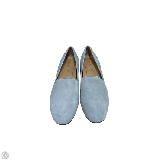 Shoes Flats By Vionic In Grey, Size: 8