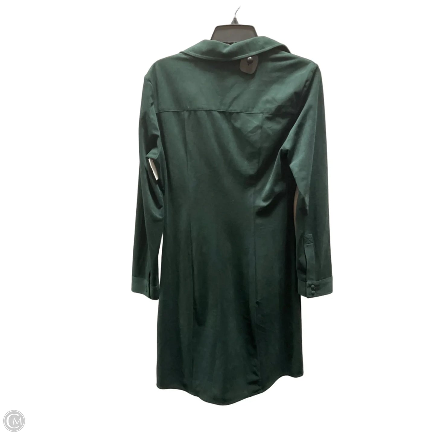 Dress Casual Short By Guess In Green, Size: M