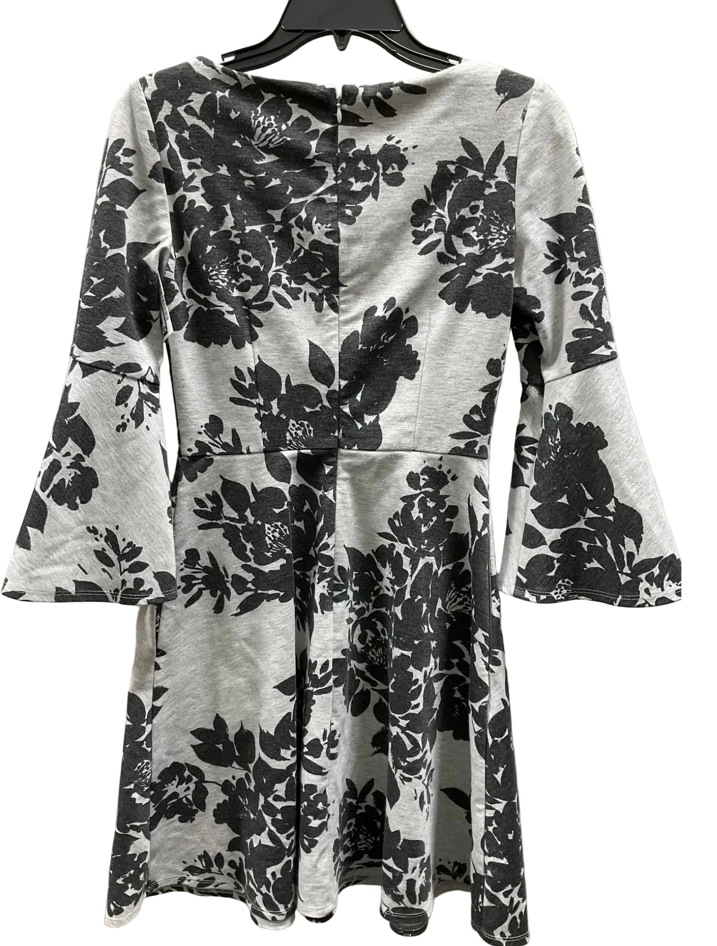 Dress Casual Short By Vince Camuto In Grey, Size: 4