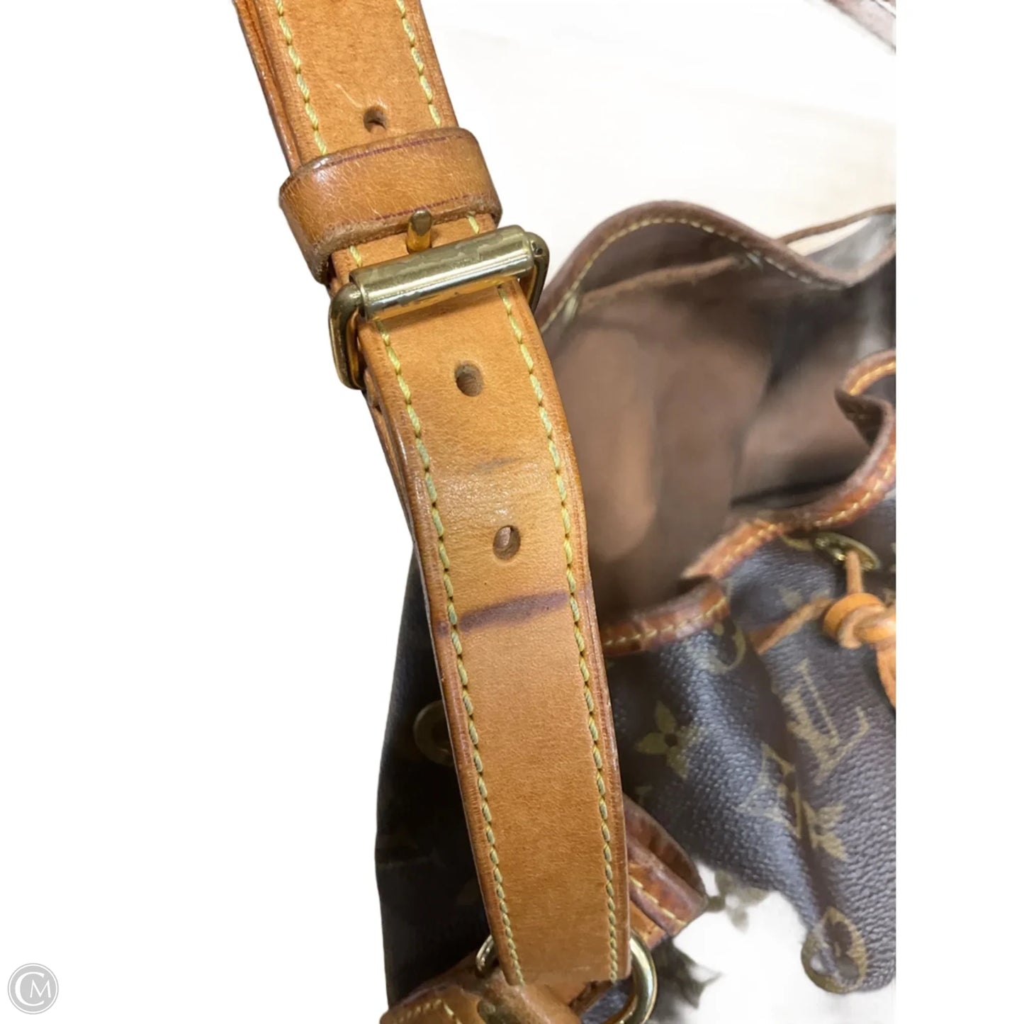 Handbag Luxury Designer By Louis Vuitton, Size: Medium