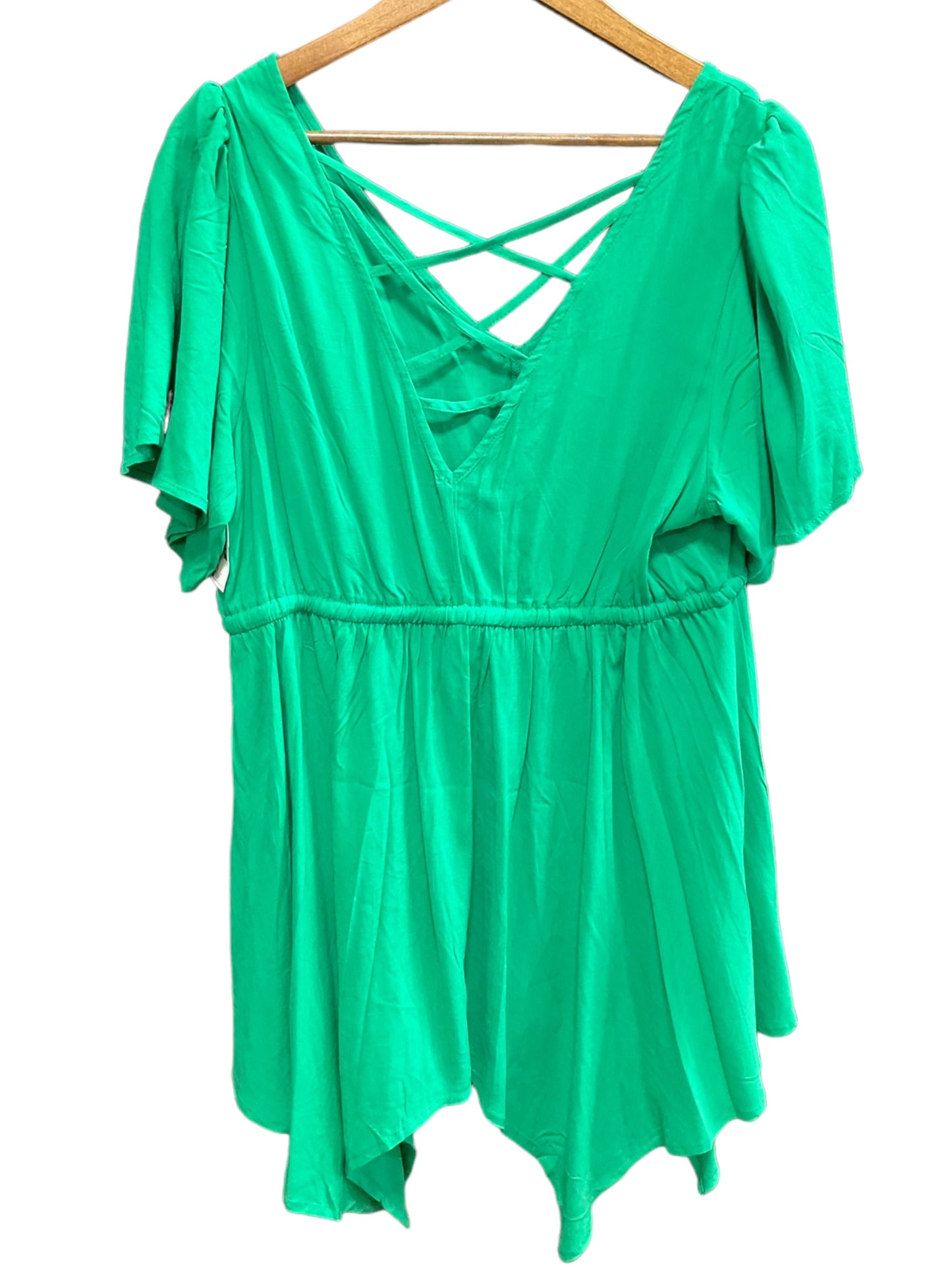 Green Top Short Sleeve Torrid, Size L