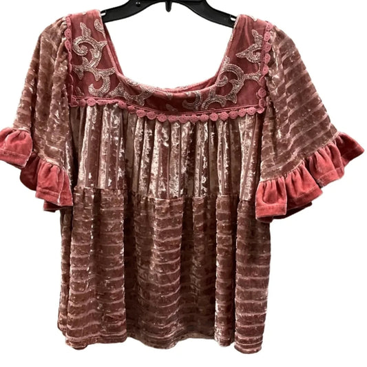 Top Short Sleeve By Pol In Pink, Size: S