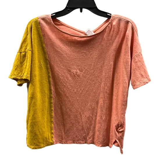 Top Short Sleeve Basic By Garnet Hill In Gold & Red, Size: S