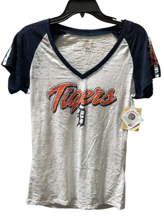 Athletic Top Short Sleeve By Cmf In White, Size: L