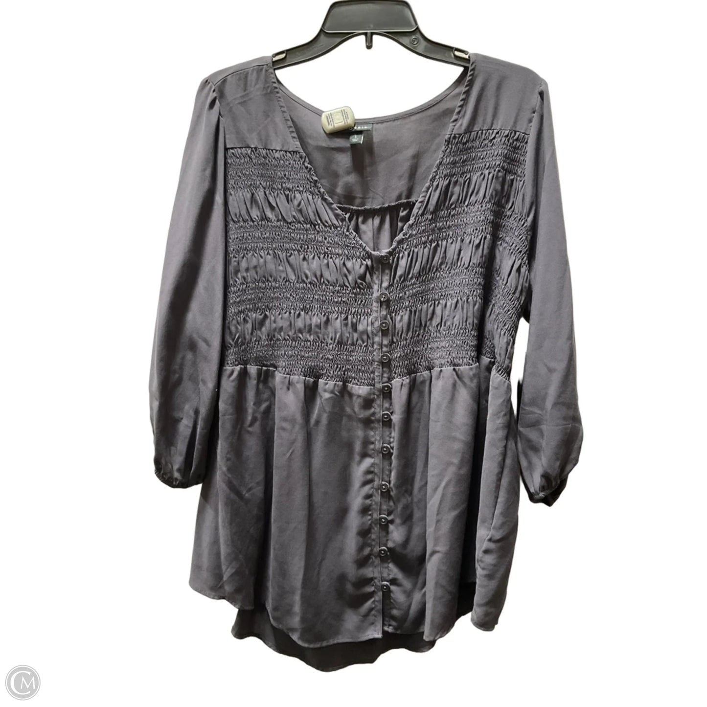 Top Short Sleeve By Torrid In Grey, Size: 1x