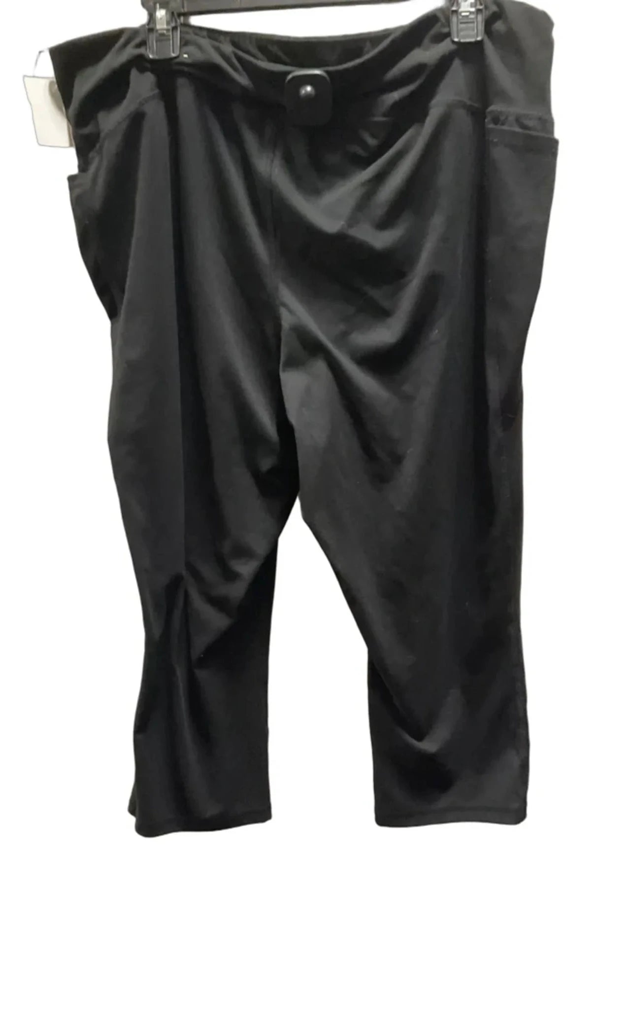 Athletic Capris By Livi Active In Black, Size: 2x