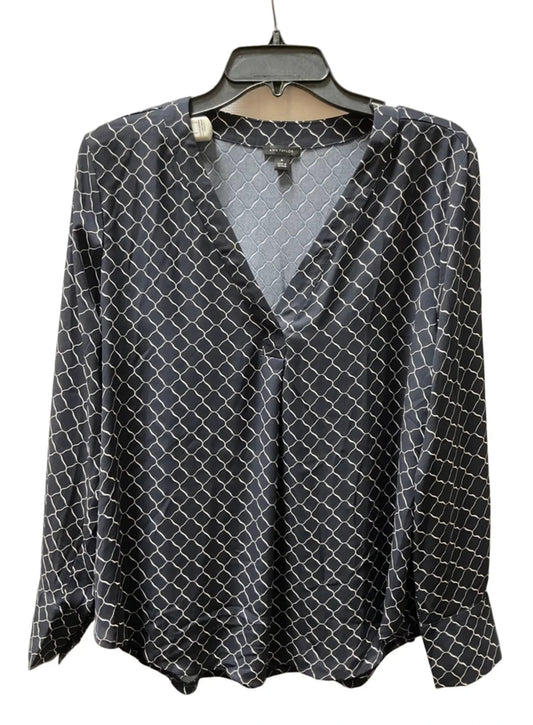 Top Long Sleeve By Ann Taylor In Blue & White, Size: M