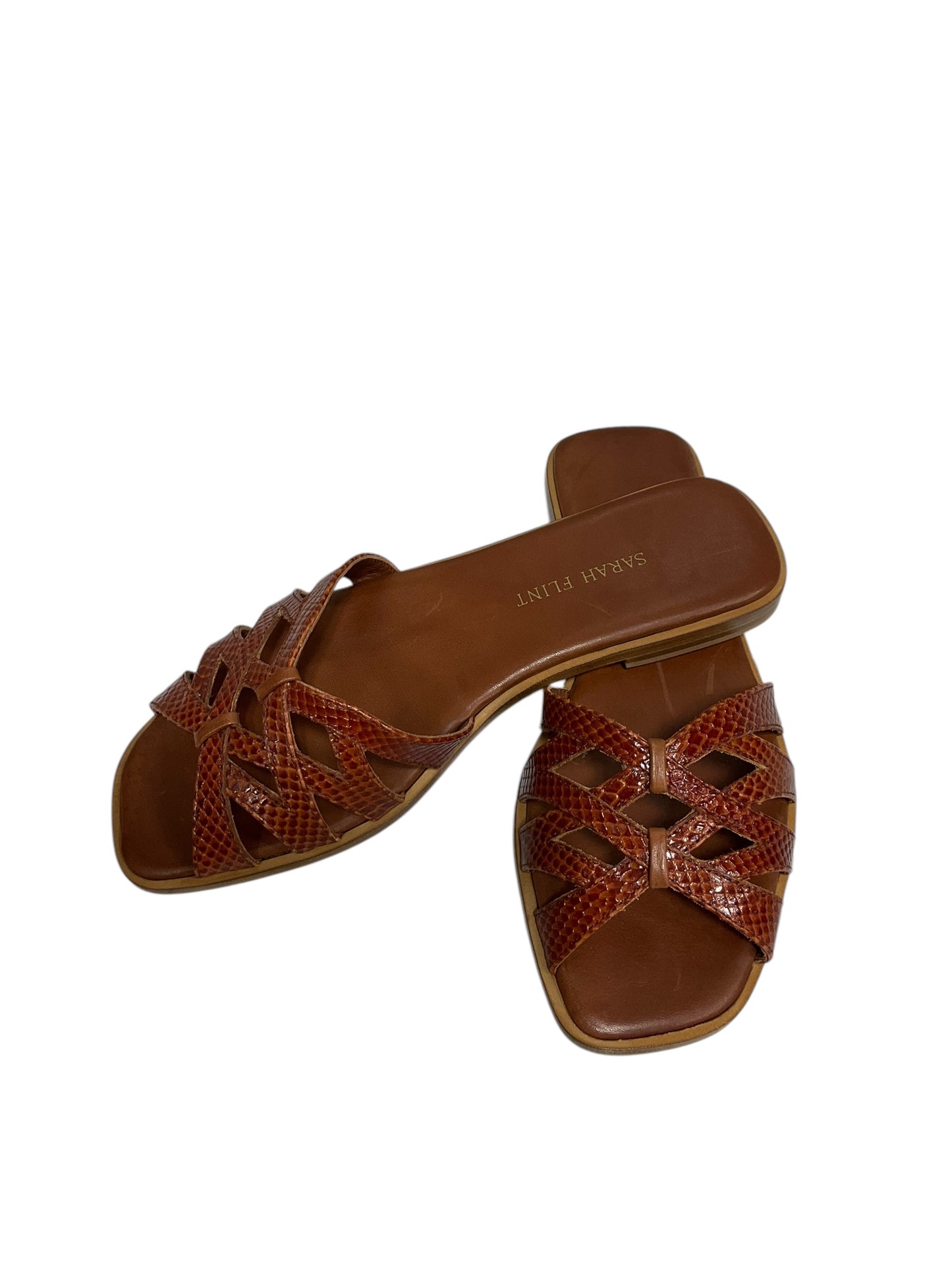 Sandals Flats By Clothes Mentor In Tan, Size: 6.5