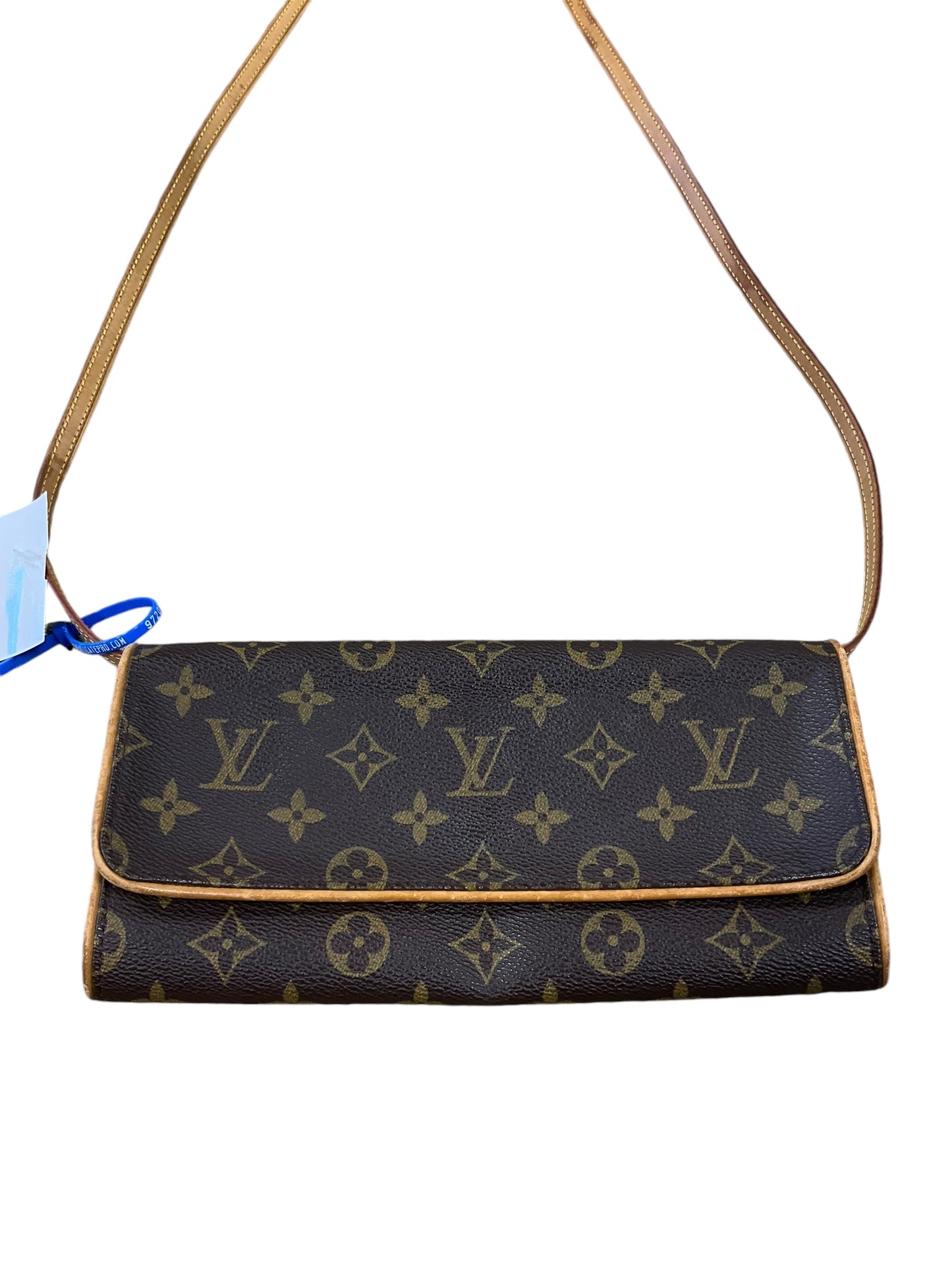 Crossbody Luxury Designer By Louis Vuitton, Size: Medium