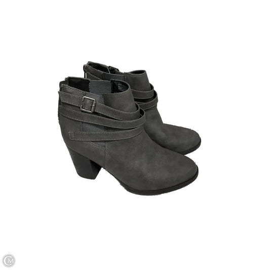 Boots Ankle Heels By Dream Pairs In Grey, Size: 8