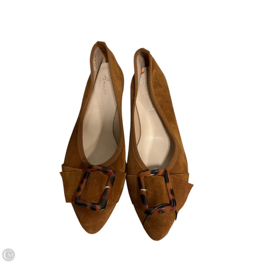 Shoes Flats By Cmb In Tan, Size: 9