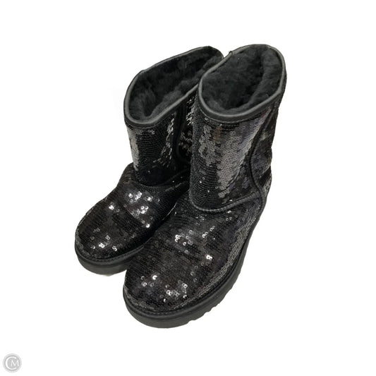Boots Designer By Ugg In Black, Size: 9
