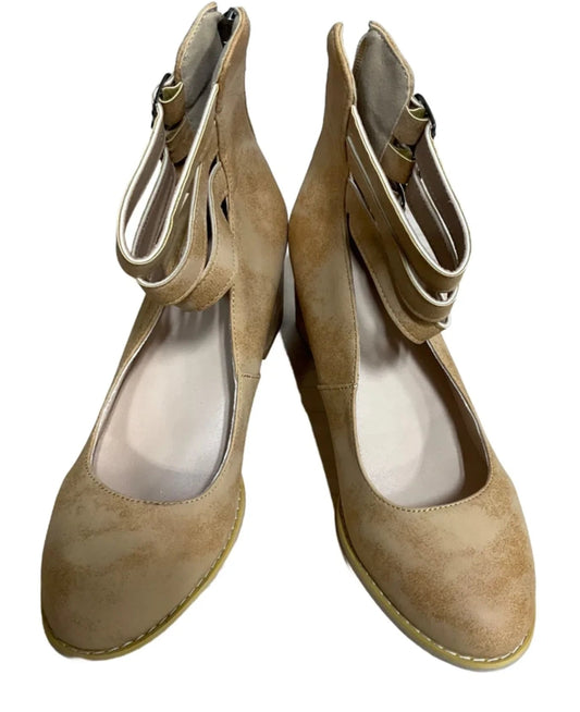 Shoes Heels Platform By Cma In Tan, Size: 9