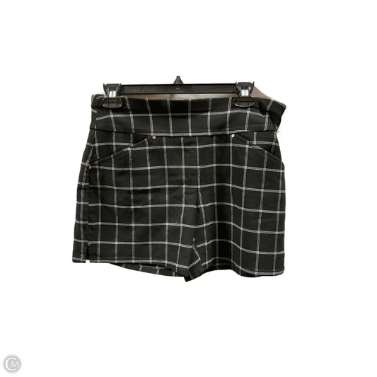 Shorts By Inc In Black & White, Size: 6