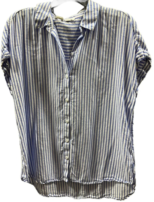 Top Short Sleeve By Beachlunchlounge In Blue, Size: L